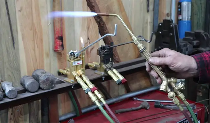 Air Acetylene Torch Vs Oxy Acetylene: Features And Pros-Cons