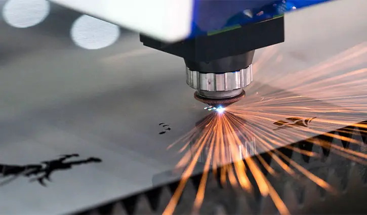 Fiber Laser vs Plasma Cutting: Which Method You Should Go For?